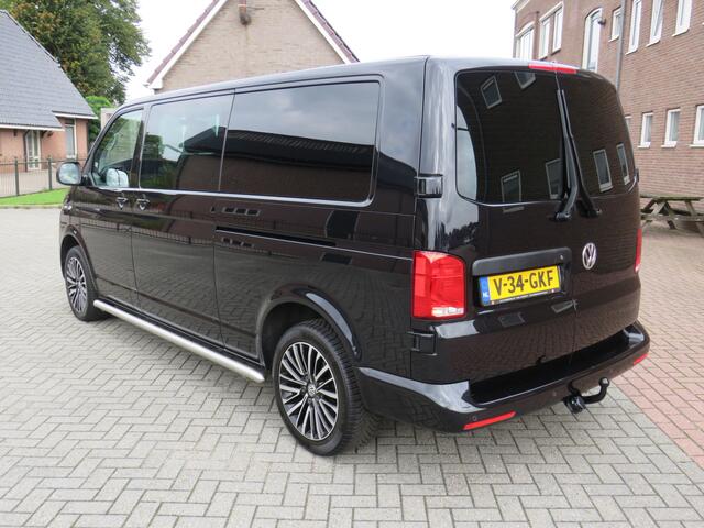 Volkswagen TRANSPORTER 2.0 TDI 150Pk DSG L2H1 DC Bulli * Garantie 07-2028 * 2x Schuifdeur Links+Rechts * Dub. Cabine * 18" Velgen * Trekhaak * Camera * Side Bars *