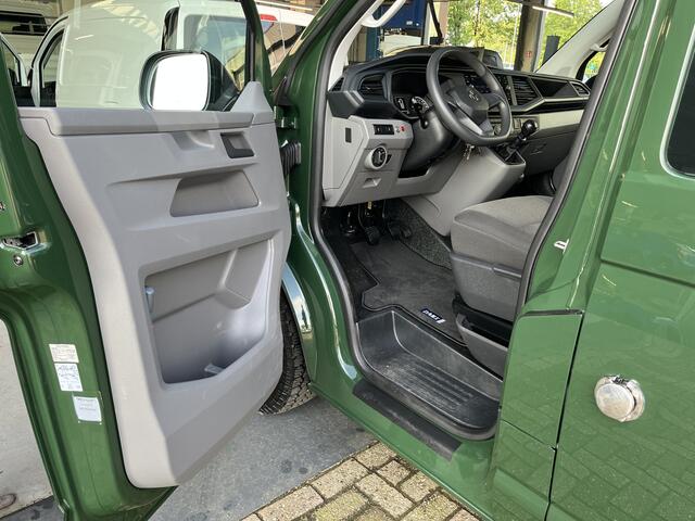 Volkswagen TRANSPORTER 2.0 TDI L2H1 4x4 DC 150pk 4 motion Bpm vrij Standkachel Trekhaak 2500kg App conect Cruise controle Navigatie Sperdif 1e eigenaar Bpm Vrij Dealer onderhouden Vierwielaandrijving