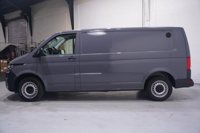 Volkswagen TRANSPORTER 2.0 TDI 150 pk DSG Aut. L2H1 Navi, Camera Achterklep, Laadruimte Pakket, PDC V+A, 3-Zits