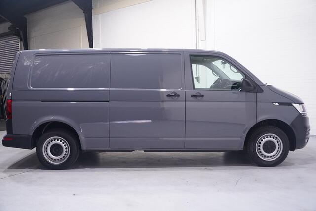 Volkswagen TRANSPORTER 2.0 TDI 150 pk DSG Aut. L2H1 Navi, Camera Achterklep, Laadruimte Pakket, PDC V+A, 3-Zits
