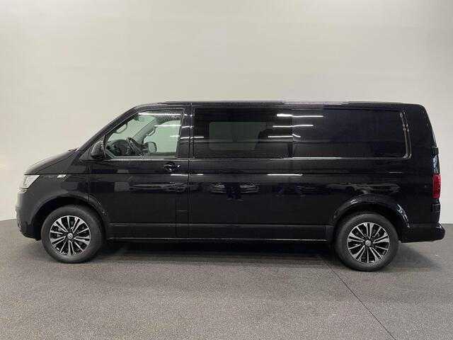 Volkswagen TRANSPORTER 2.0 150PK L2H1 Highline Dubbele Cabine 6p Automaat Airco Navigatie Parkeersensoren Camera Trekhaak Carplay