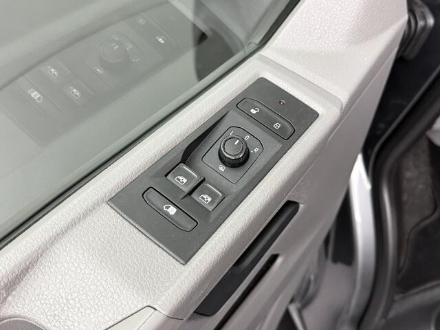 Volkswagen TRANSPORTER 2.0TDI 150PK DSG Automaat Highline | Navigatie | Camera | Multimedia | Airco | Cruise | Trekhaak