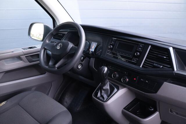 Volkswagen TRANSPORTER 2.0 TDI L1H1 28 Highline DSG/Stoelverwarming/PDC V+A/Airco/Trekhaak/Schuifdeur