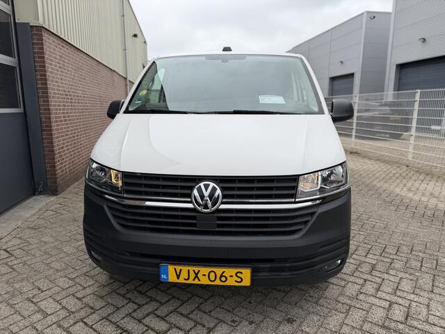 Volkswagen TRANSPORTER 2.0 TDI 150pk DSG L2H1 Airco,Cruise,Navi,Pdc