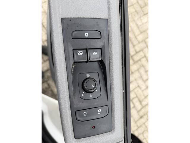 Volkswagen TRANSPORTER 2.0 TDI 150pk DSG L2H1 Airco,Cruise,Navi,Pdc