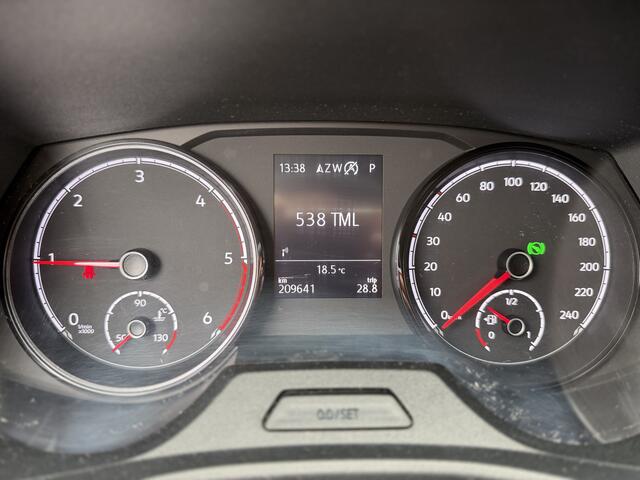 Volkswagen TRANSPORTER 2.0 TDI 150pk DSG L2H1 Airco,Cruise,Navi,Pdc