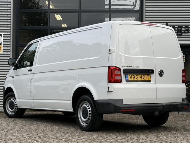 Volkswagen TRANSPORTER 2.0 TDI L2H1 l 3 Zits l Airco l Trekhaak