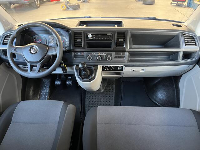 Volkswagen TRANSPORTER Kombi 2.0 TDI L1H1 Incl btw 9-Persoons Personenvervoer Taxi met Airco Telefoonverbinding Groepsvervoer Euro 6