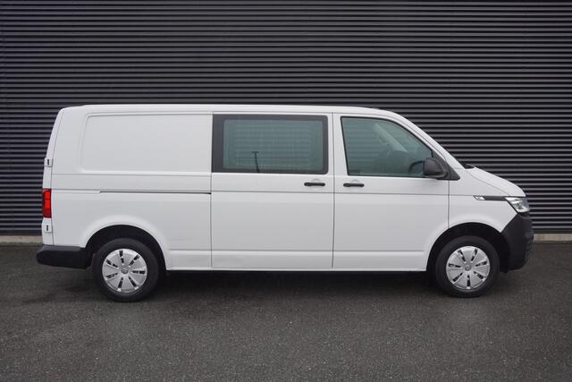 Volkswagen TRANSPORTER 110pk L2H1 Navigatie Achterdeuren Apple carplay LED Camera Parkeersensoren ACC Cruise control