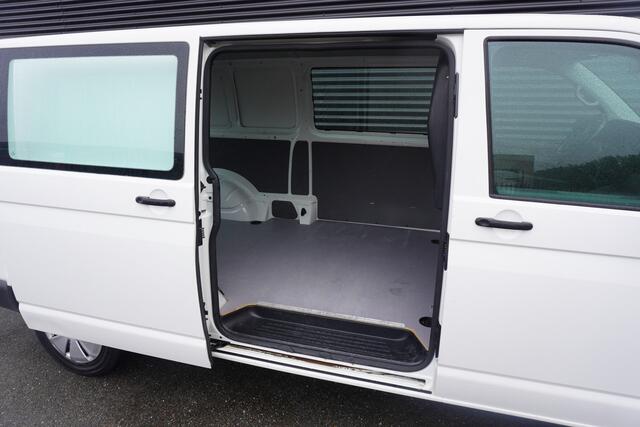 Volkswagen TRANSPORTER 110pk L2H1 Navigatie Achterdeuren Apple carplay LED Camera Parkeersensoren ACC Cruise control