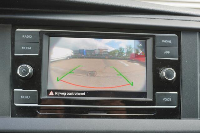 Volkswagen TRANSPORTER L2H1 110pk L2H1 Camera Apple Carplay Airco Cruise control 3-zits