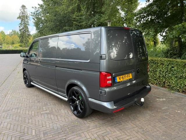 Volkswagen TRANSPORTER 2.0TDI 150PK DSG L2H1 highline/Xenon/Trekhaak/Leer/Bulli/Schuifdeur Links/APK