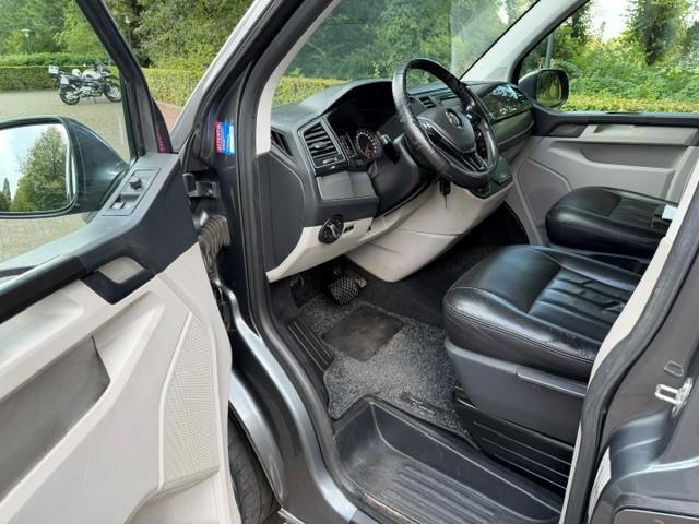 Volkswagen TRANSPORTER 2.0TDI 150PK DSG L2H1 highline/Xenon/Trekhaak/Leer/Bulli/Schuifdeur Links/APK