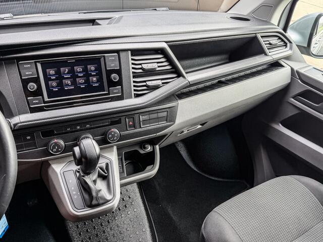 Volkswagen TRANSPORTER 2.0 TDI 150PK DSG L2H1 Marge incl. BTW en BPM | CARPLAY | CAMERA | VOORRUIT VERWARMING | CRUISE | MF STUURWIEL |