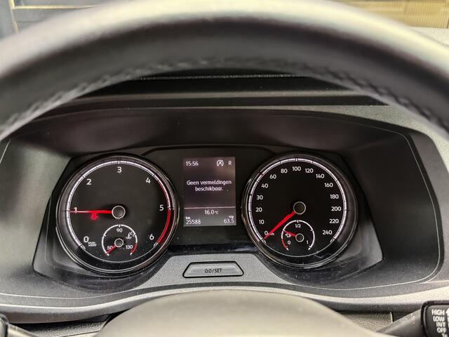 Volkswagen TRANSPORTER 2.0 TDI 150PK DSG L2H1 Marge incl. BTW en BPM | CARPLAY | CAMERA | VOORRUIT VERWARMING | CRUISE | MF STUURWIEL |