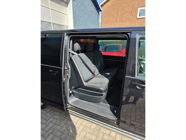 Volkswagen TRANSPORTER 2.0 TDI L2H1 DC Hi.