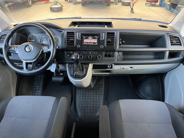 Volkswagen TRANSPORTER 2.0 TDI L2H1 DC 150pk BTW VRIJ!! 2x schuifdeur Airco Cruise controle Telefoonverbinding Trekhaak 2500kg trekgewicht Euro 6 DC 1e eigenaar Dealer onderhouden Ex overheid