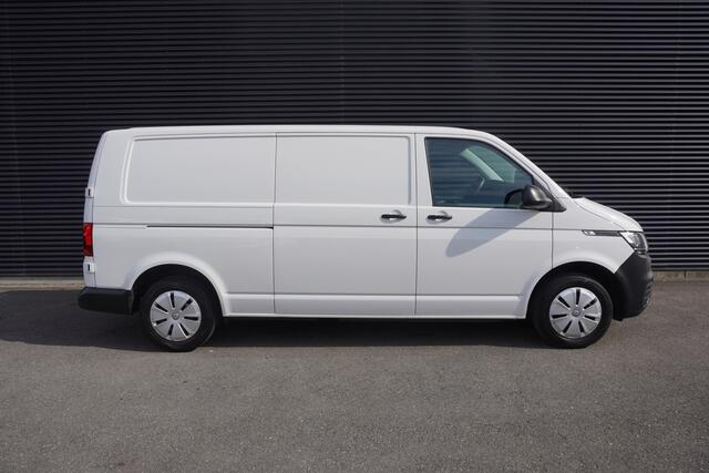 Volkswagen TRANSPORTER 150pk Automaat L2H1 2x Schuifdeur Apple Carplay Navigatie Cruise control Stoelverwarming Standkachel