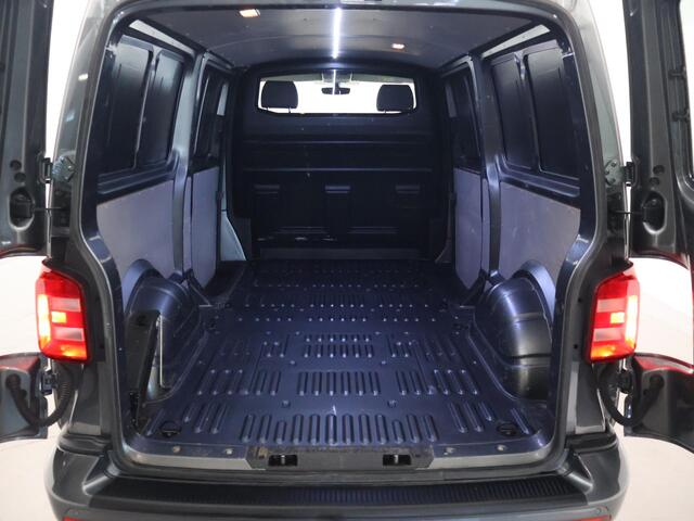 Volkswagen TRANSPORTER 2.0 TDI 150 PK DSG L2H1 HIGHLINE + 2 SCHUIFDEUREN | APPLE CARPLAY | TREKHAAK | COMFORTSTOELEN