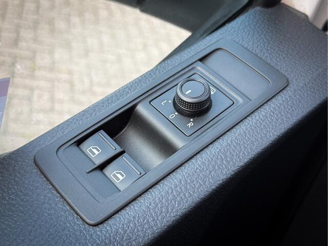 Volkswagen TRANSPORTER Kombi 2.0 TDI L1H1 9 Pers / Airco / All Seas / Gps! ex btw bpm vrij !