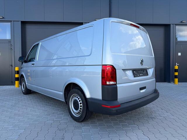 Volkswagen TRANSPORTER 2.0 TDI L2H1 28 / 150 PK / ACC / CLIMA / CARPLAY / werkplaatsinrichting