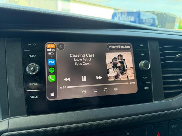 Volkswagen TRANSPORTER 2.0 TDI L2H1 28 / 150 PK / ACC / CLIMA / CARPLAY / werkplaatsinrichting