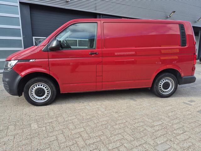Volkswagen TRANSPORTER 2.0 TDI 4Motion SPER|LOCK camera zeer mooie bus 2500kg trekhaak DAB APPLE