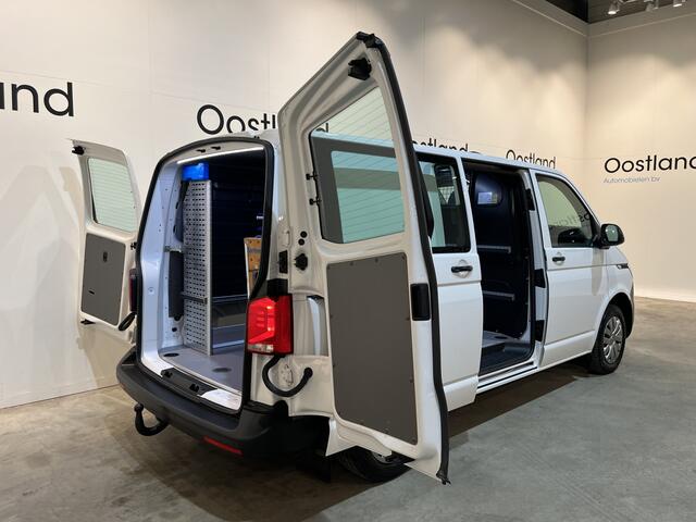 Volkswagen TRANSPORTER 2.0 TDI L1H1 150 PK Servicebus / Sortimo Inrichting / Euro 6 / 220V. / Airco / CarPlay / Camera / Cruise Control / Trekhaak / 3-Zits / – foto 2