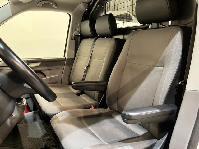 Volkswagen TRANSPORTER 2.0 TDI L1H1 150 PK Servicebus / Sortimo Inrichting / Euro 6 / 220V. / Airco / CarPlay / Camera / Cruise Control / Trekhaak / 3-Zits / – foto 8
