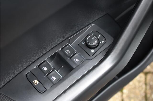 Volkswagen Taigo 1.0TSi R-Line Business | VOL! | Pano | Keyless