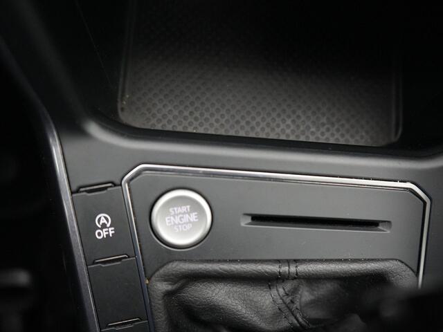 Volkswagen Taigo 1.0 TSI 110 pk DSG Style | Climatronic | 17 inch Lichtmetalen Velgen | Achterruitrij Camera | Navigatie |
