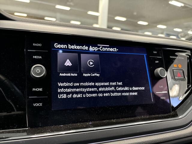 Volkswagen Taigo 1.0 Tsi 115pk DSG R-Line · Camera · Apple/Android Car Play · Keyless · P-Sensoren · ACC · DAB · 16'' Inch · Garantie t/m 31-05-2026 of 100.000km
