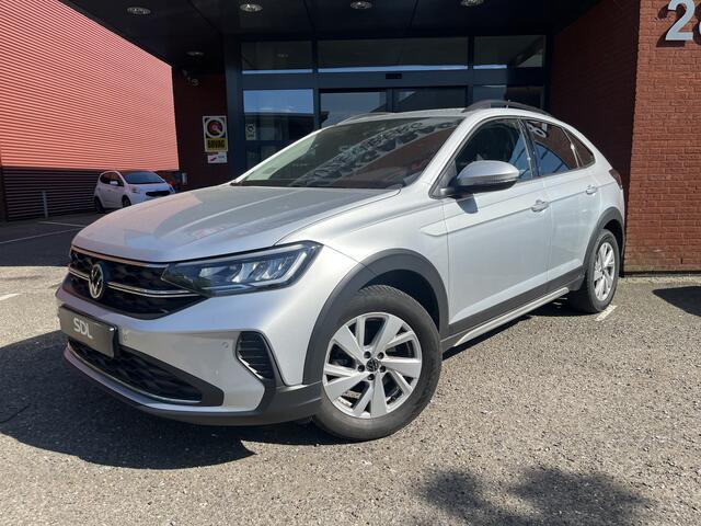 Volkswagen Taigo 1.0 TSI Style 110PK! // LED // CRUISE // NAVI+CARPLAY // STOELVERWARMING //