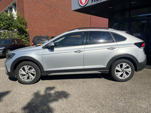 Volkswagen Taigo 1.0 TSI Style 110PK! // LED // CRUISE // NAVI+CARPLAY // STOELVERWARMING //