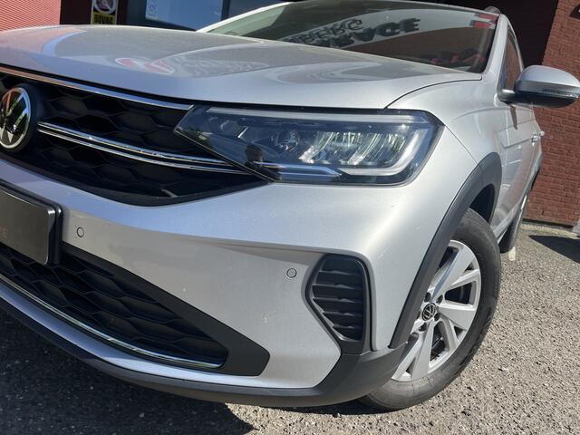 Volkswagen Taigo 1.0 TSI Style 110PK! // LED // CRUISE // NAVI+CARPLAY // STOELVERWARMING //