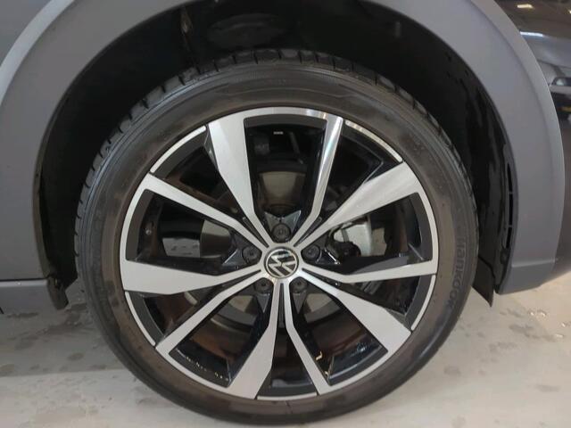 Volkswagen Taigo 1.0 TSI R-Line Comfort Design DSG Automaat Panoramadak / Navigatie / Camera / LED verlichting / 18"LM Velgen