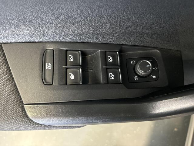 Volkswagen Taigo 1.0 Tsi 110pk DSG Style · Apple/Android Car Play · Navi · Climatronic · P-Sensoren · IQ.Light · ACC · 17'' Inch · Garantie t/m 26-05-2027 of 100.000km
