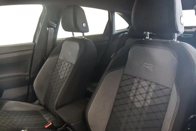 Volkswagen Taigo R-Line 1.0 TSI 115pk DSG Automaat Adaptive cruise control, Achteruitrijcamera, LED verlichting, Airco, DAB, Radio, App connect, Parkeersensoren, Bluetooth