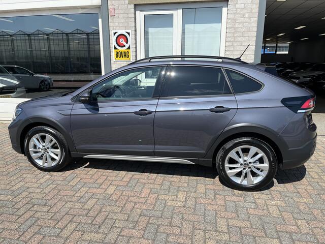 Volkswagen Taigo 1.0 TSI Life Edition / AUTOMAAT/ GARANTIE TM 08-2028/ KEYLESS/ ADAPT. CRUISE/ APP-CONNECT/ NAVI/ PARK. SENSOREN + CAMERA/ AIRCO/ DIGITAL DASH/ DAB/ LED/ 17" LMV