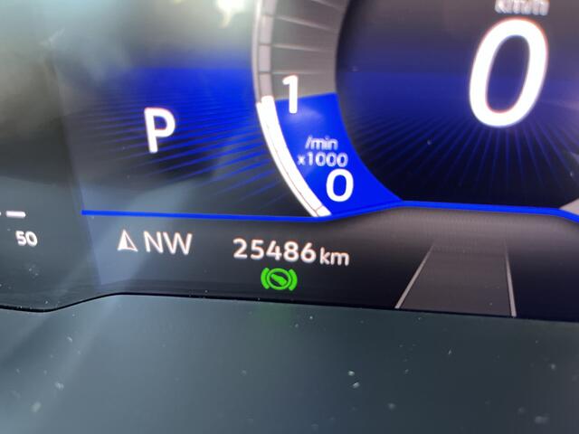 Volkswagen Taigo 1.0 TSI Life Edition / AUTOMAAT/ GARANTIE TM 08-2028/ KEYLESS/ ADAPT. CRUISE/ APP-CONNECT/ NAVI/ PARK. SENSOREN + CAMERA/ AIRCO/ DIGITAL DASH/ DAB/ LED/ 17" LMV