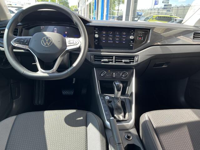 Volkswagen Taigo 1.0 TSI Life Edition / AUTOMAAT/ GARANTIE TM 08-2028/ KEYLESS/ ADAPT. CRUISE/ APP-CONNECT/ NAVI/ PARK. SENSOREN + CAMERA/ AIRCO/ DIGITAL DASH/ DAB/ LED/ 17" LMV