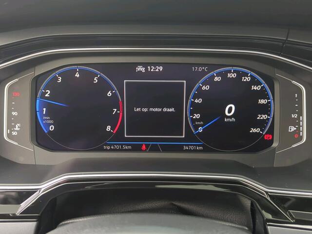 Volkswagen Taigo 1.0 TSI 110 PK R-Line / Panoramadak / LED / Virtual Cockpit / App Connect / Camera / Donkerglas / 19'' LMV