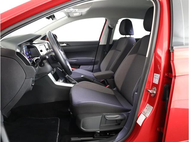 Volkswagen Taigo 1.0 TSI Life Business 110PK DSG ( Automaat) | Verlengde garantie | Navigatie via app | Keyless entry | Privacy glass |