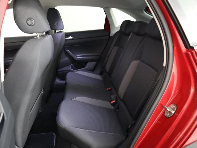 Volkswagen Taigo 1.0 TSI Life Business 110PK DSG ( Automaat) | Verlengde garantie | Navigatie via app | Keyless entry | Privacy glass |