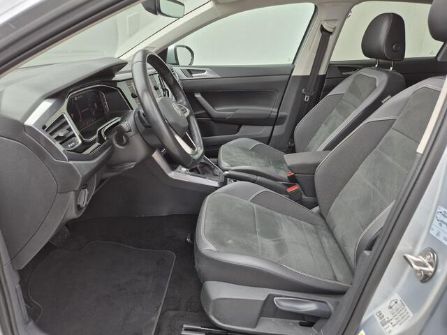 Volkswagen Taigo 1.0 TSI Style Automaat / Design-pakket / Dakpakket / Glazen schuif- en kanteldak / Keyless Entry/Start / Achteruitrijcamera / Adaptief CC / Draadloze telefoon lader / Apple Carplay Android Auto / Navigatie /