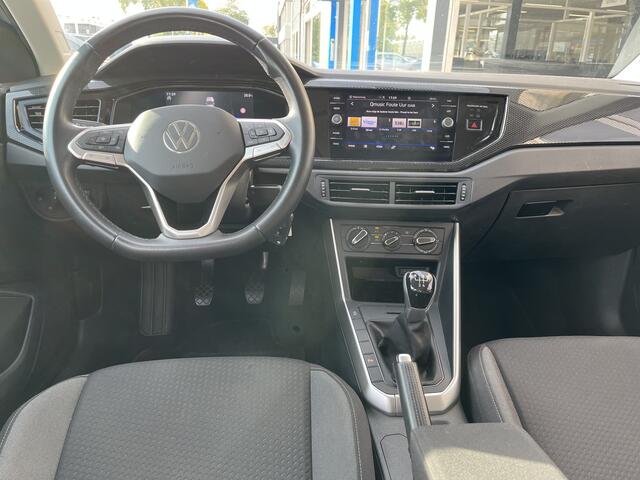 Volkswagen Taigo 1.0 TSI Life / FABRIEKSGARANTIE T/M 12-2026/ PARK. SENSOREN/ LED/ DIGITAL DASHBOARD/ APP CONNECT/ ADAPT. CRUISE/ NAVI/ AIRCO/ DAB/ 16" LMV