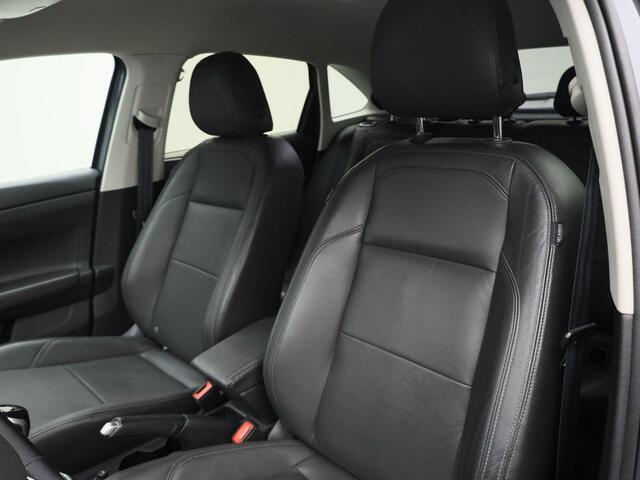 Volkswagen Taigo 1.0 TSI 95pk Life · Leder · Apple Carplay/Android Auto · Stoelverwarming · Navigatie ·