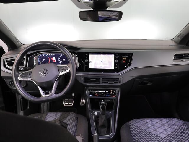 Volkswagen Taigo 1.0 TSI R-Line Edition 116 pk Automaat (DSG) | Verlengde garantie | Navigatie | Parkeersensoren | Achteruitrijcamera | Adaptieve cruise control | Black Style pakket | R-Line |