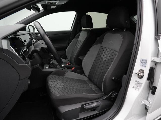 Volkswagen Taigo 1.0 TSI 110 pk DSG R-Line | Achteruitrijcamera | Navigatie | Stoelverwarming | Adaptive Cruise