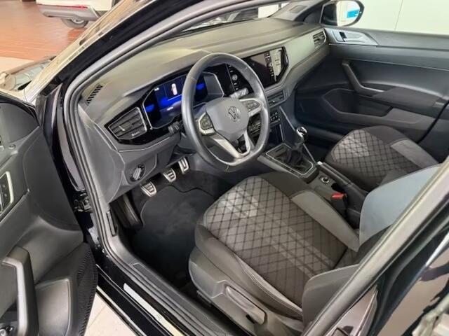 Volkswagen Taigo 1.0 TSI R-LINE Blackline Matrix LED Navi Adapt.cruise Full opt. 17LM